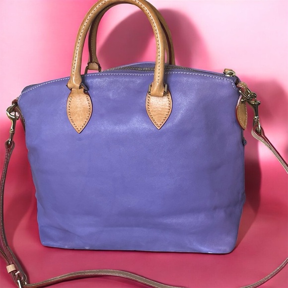 EUC Dooney & Bourke Dillon Double Pocket Satchel Crossbody in Lavender. - Picture 2 of 13